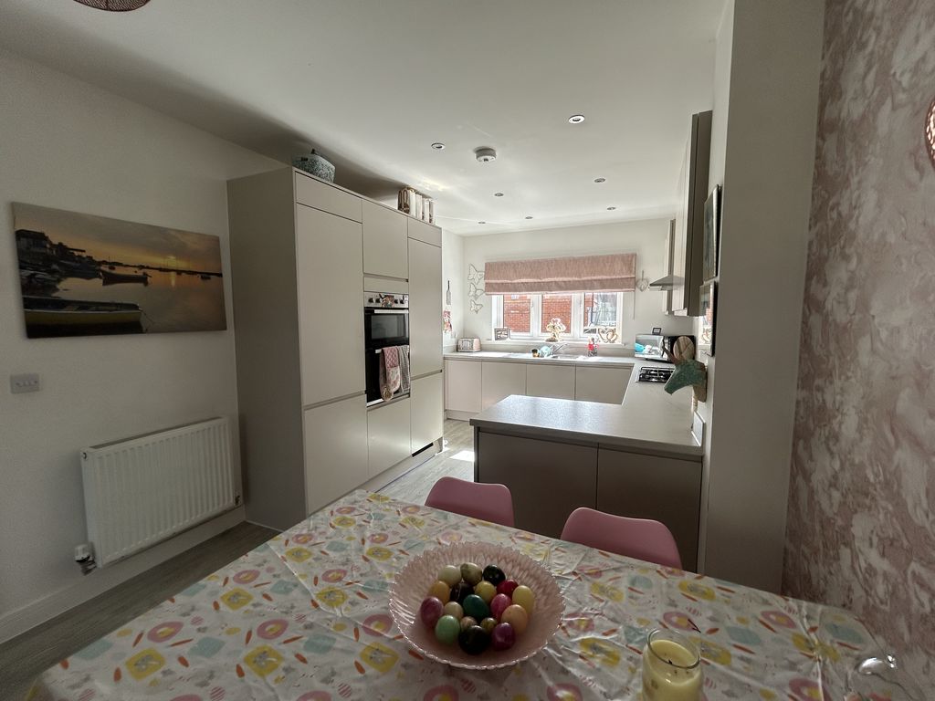 Headley Meadow Shortstown
